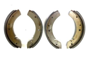 Brake shoe set front or rear Beetle or Ghia