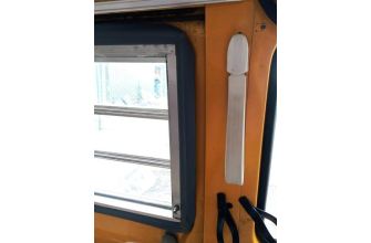 Black inner frame rubber seal for louvre window